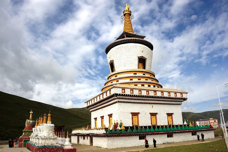 File:Sergogen Lhatang Reurink Jan.png
