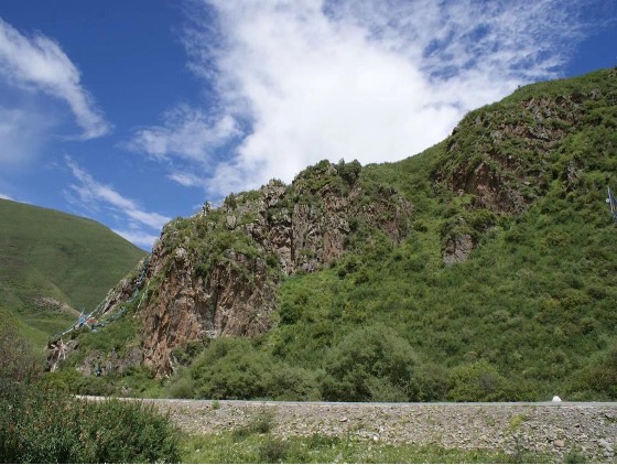 One of the two gatekeepers of Yungdrung Chaktsé.