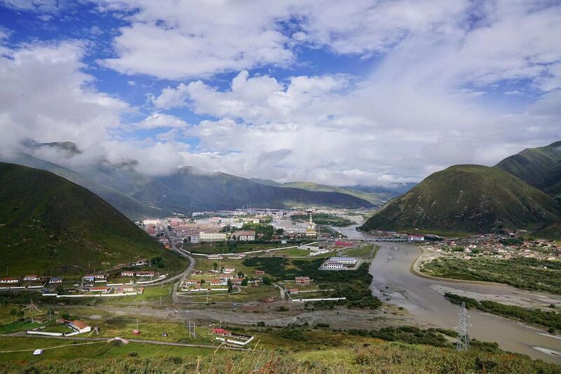 File:Padma Dzong.jpeg