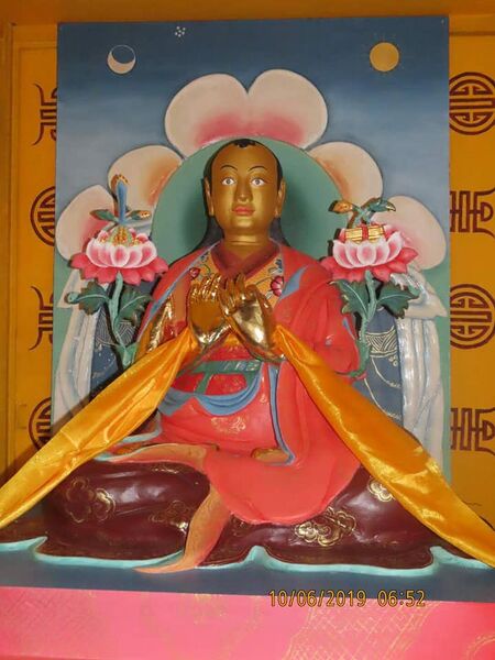 File:Nga-Dra-Ma Degyal Rinpoche 01.jpg