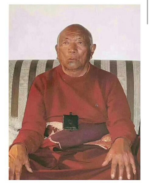 File:Lama Garwang.jpg