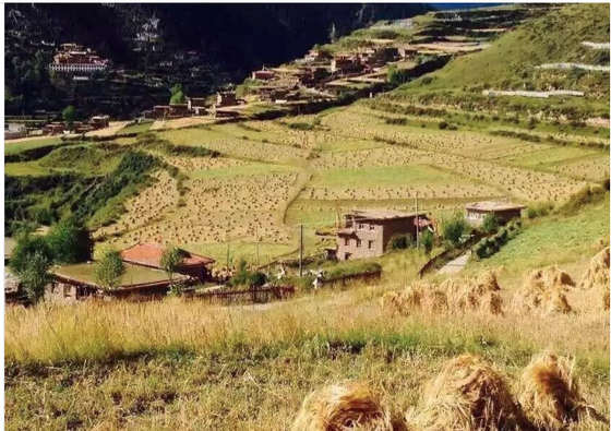 Gyüdé
